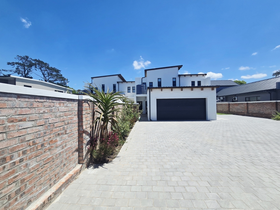 3 Bedroom Property for Sale in King George Park Western Cape